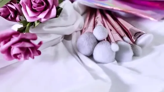 Juego de 10 brochas de maquillaje rosas de marca privada, de pelo sintético premium, para cosméticos.